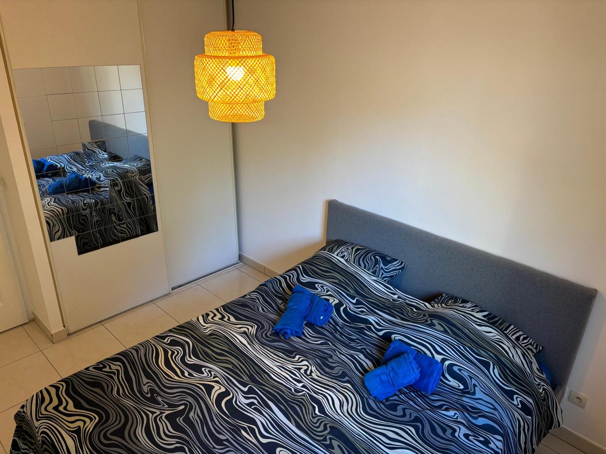 Beachside Apartment With Pool & Garden In Juan Les Pins Antibes Esterno foto