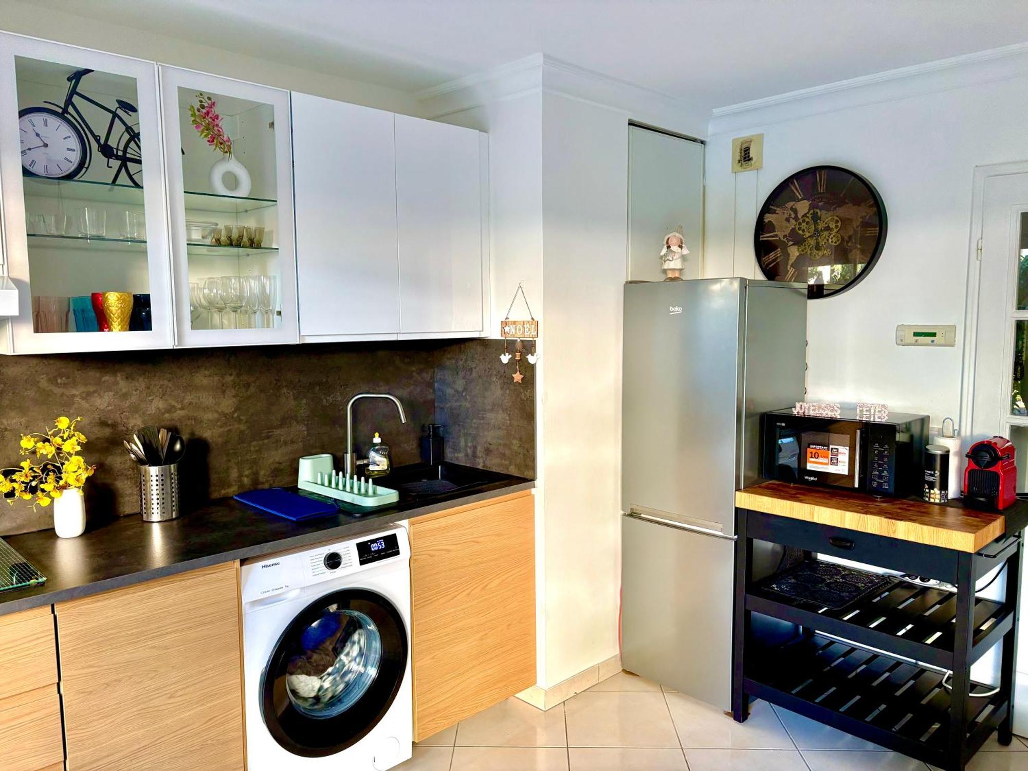 Beachside Apartment With Pool & Garden In Juan Les Pins Antibes Esterno foto